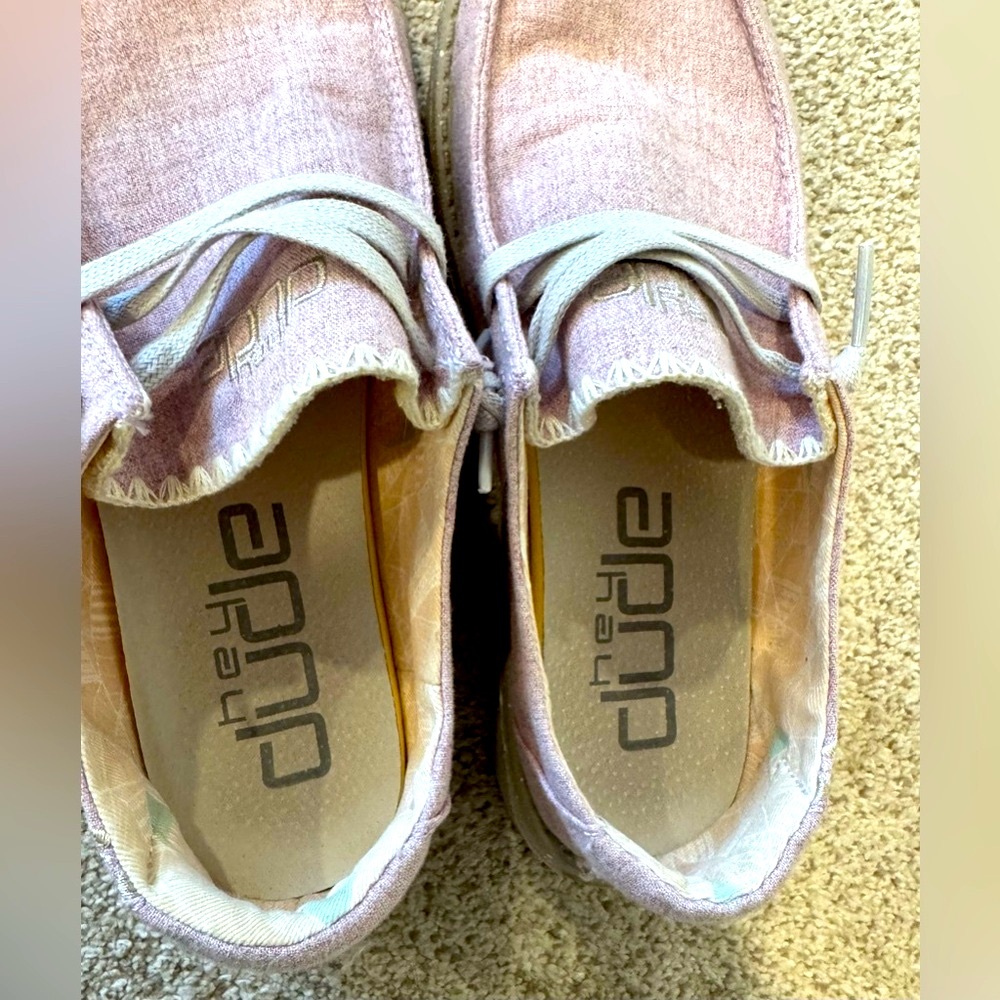 Like New Hey Dude Mauve Wendy Stretch Canvas Shoes w/ Polka-Dot Tan Sole - Picture 13 of 14